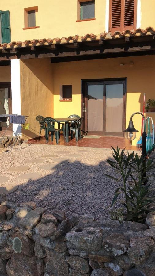 Monolocale Arianna Con Giardino Privato E Piscina Apartment Olbia Exterior photo